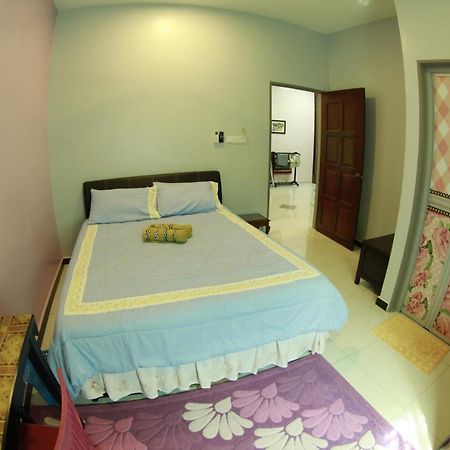 Twin Castle Homestay Kuala Pilah Luaran gambar
