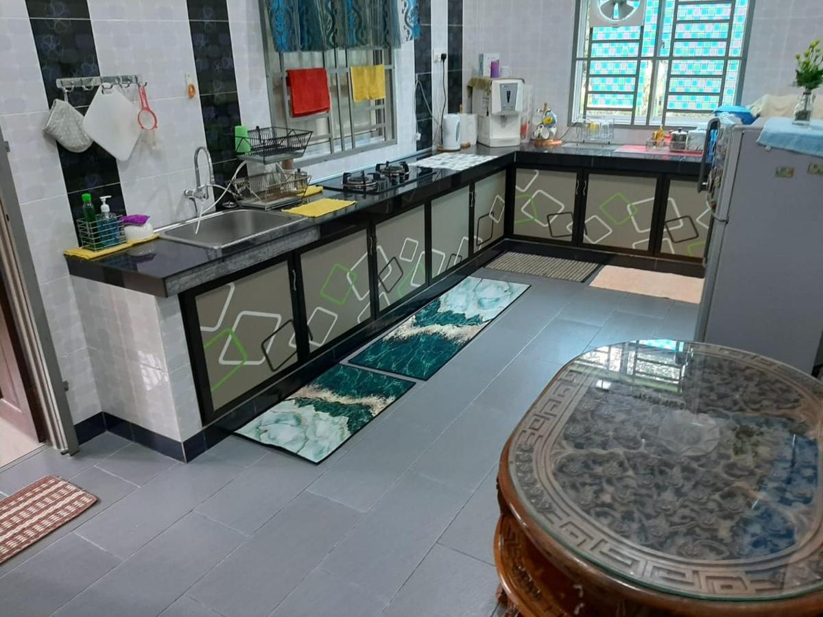 Twin Castle Homestay Kuala Pilah Luaran gambar