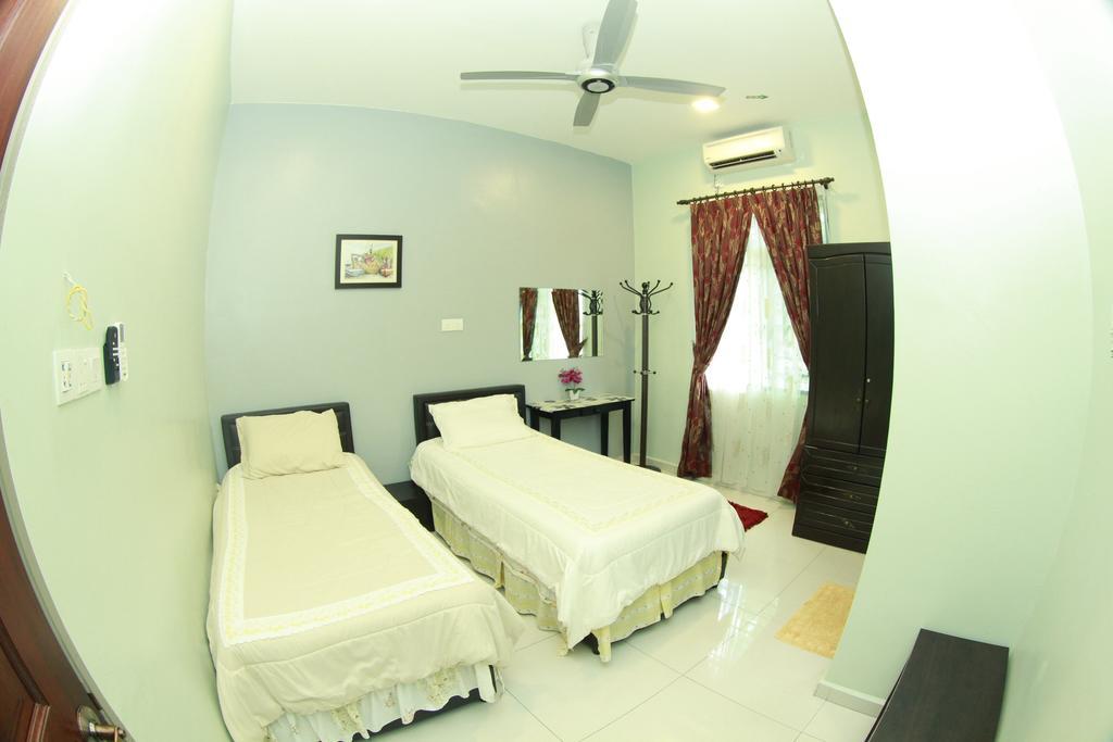 Twin Castle Homestay Kuala Pilah Luaran gambar
