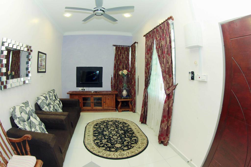 Twin Castle Homestay Kuala Pilah Luaran gambar