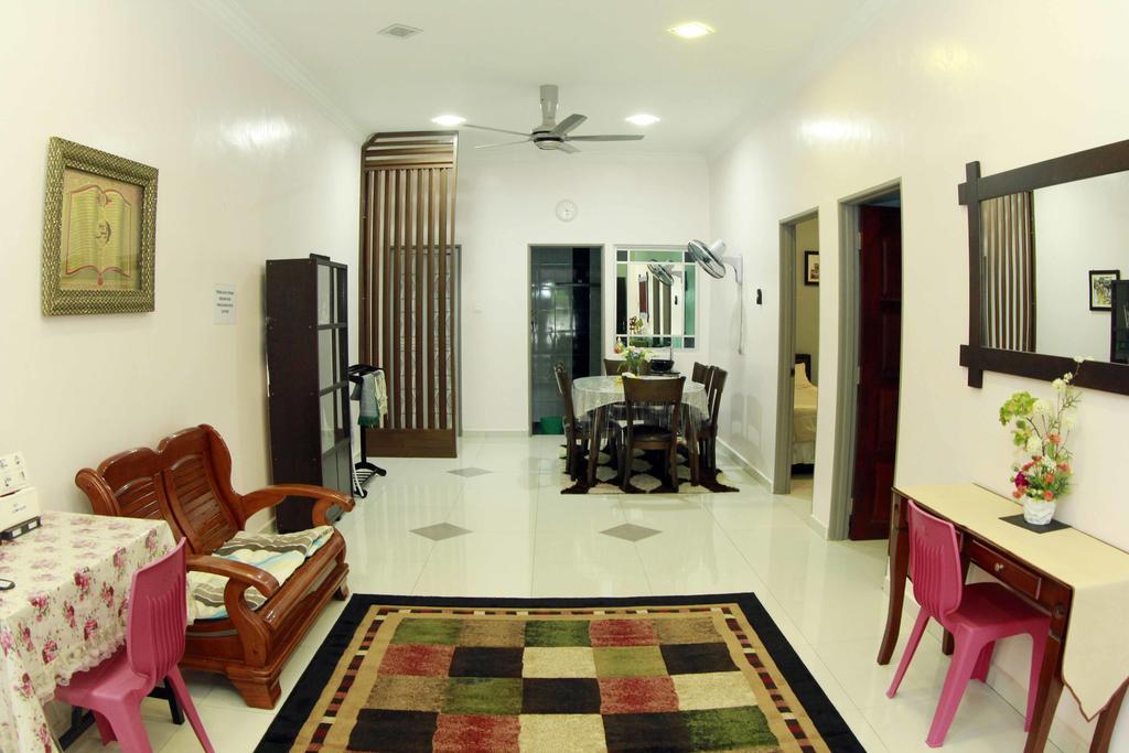 Twin Castle Homestay Kuala Pilah Luaran gambar